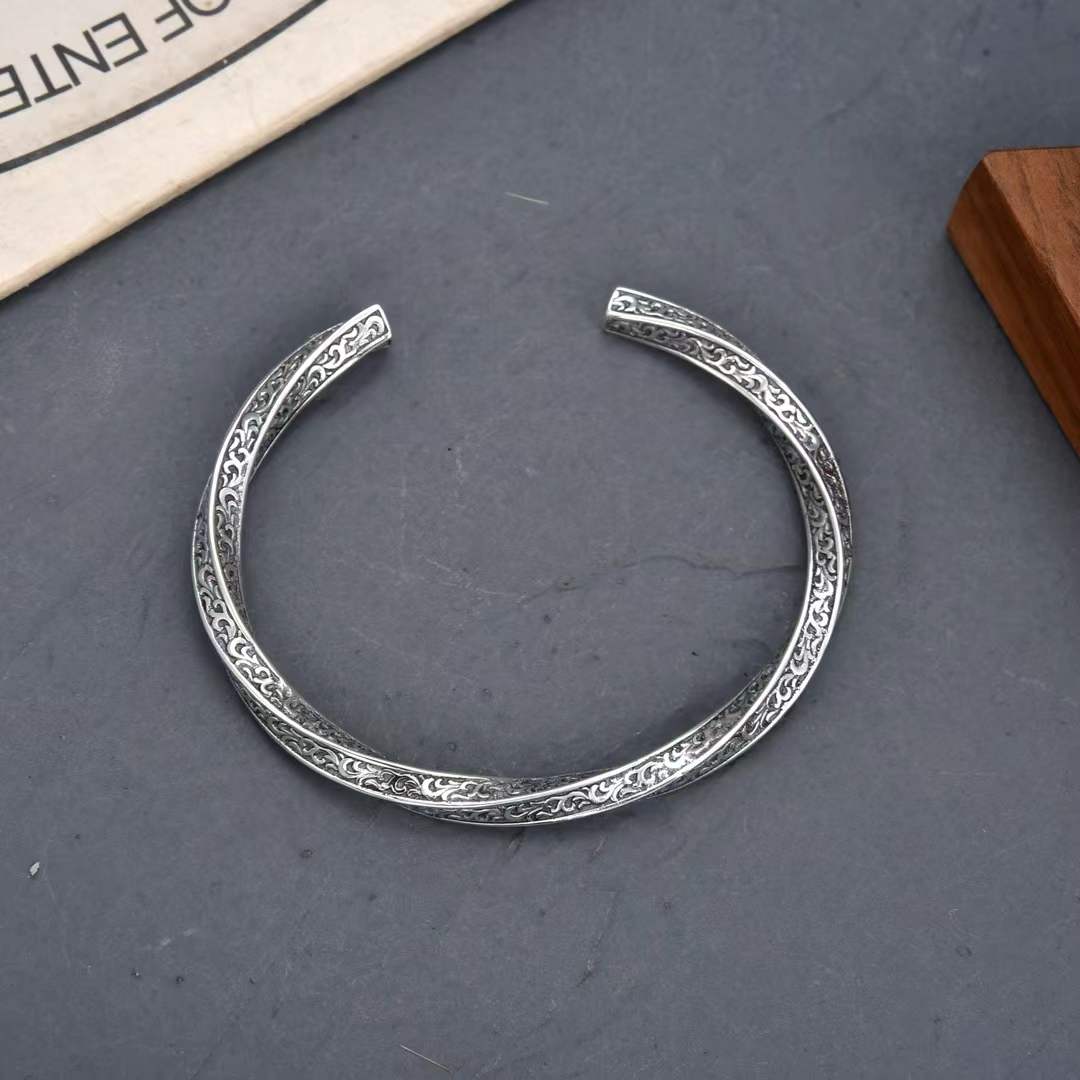 Tervin - Vine Etched Silver Cuff Bracelet