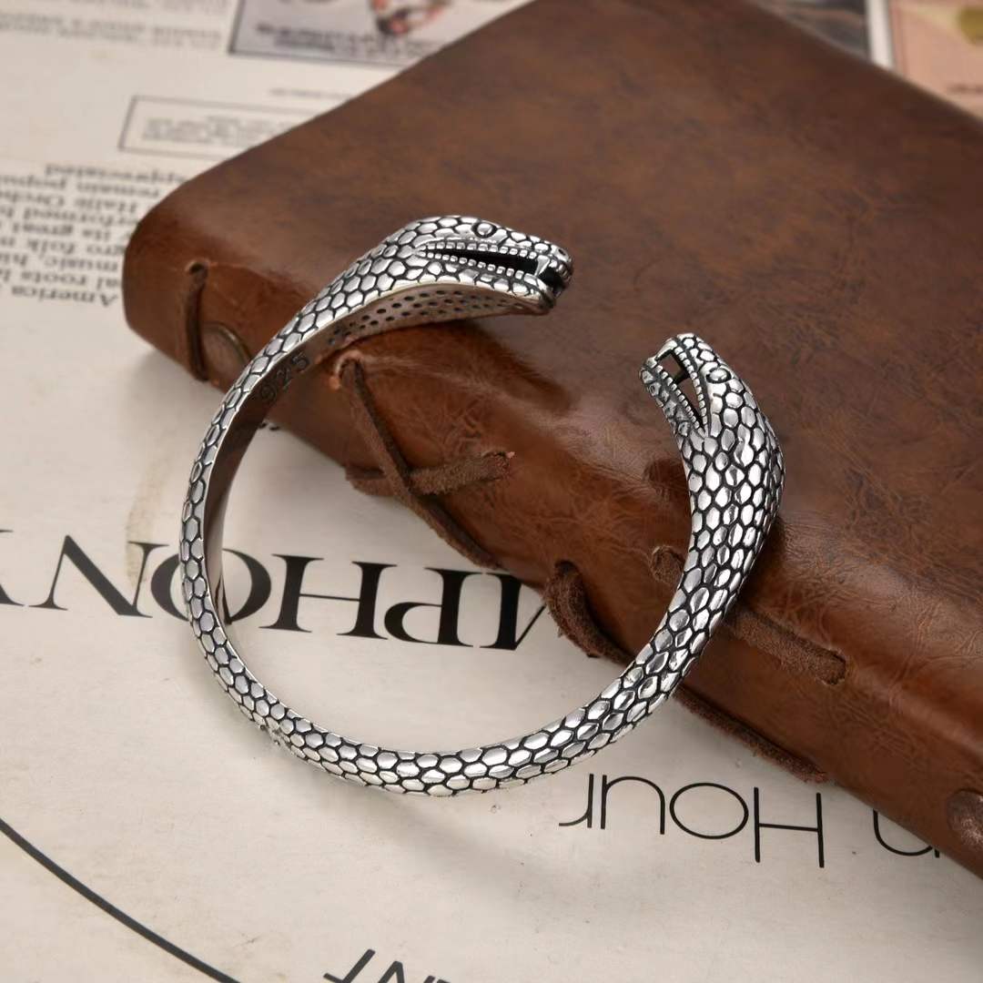Varka - Twin Serpent Silver Cuff Bracelet