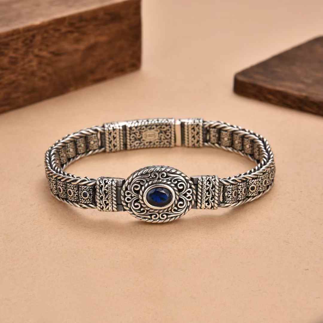 Zyros - Handcrafted Silver Bracelet