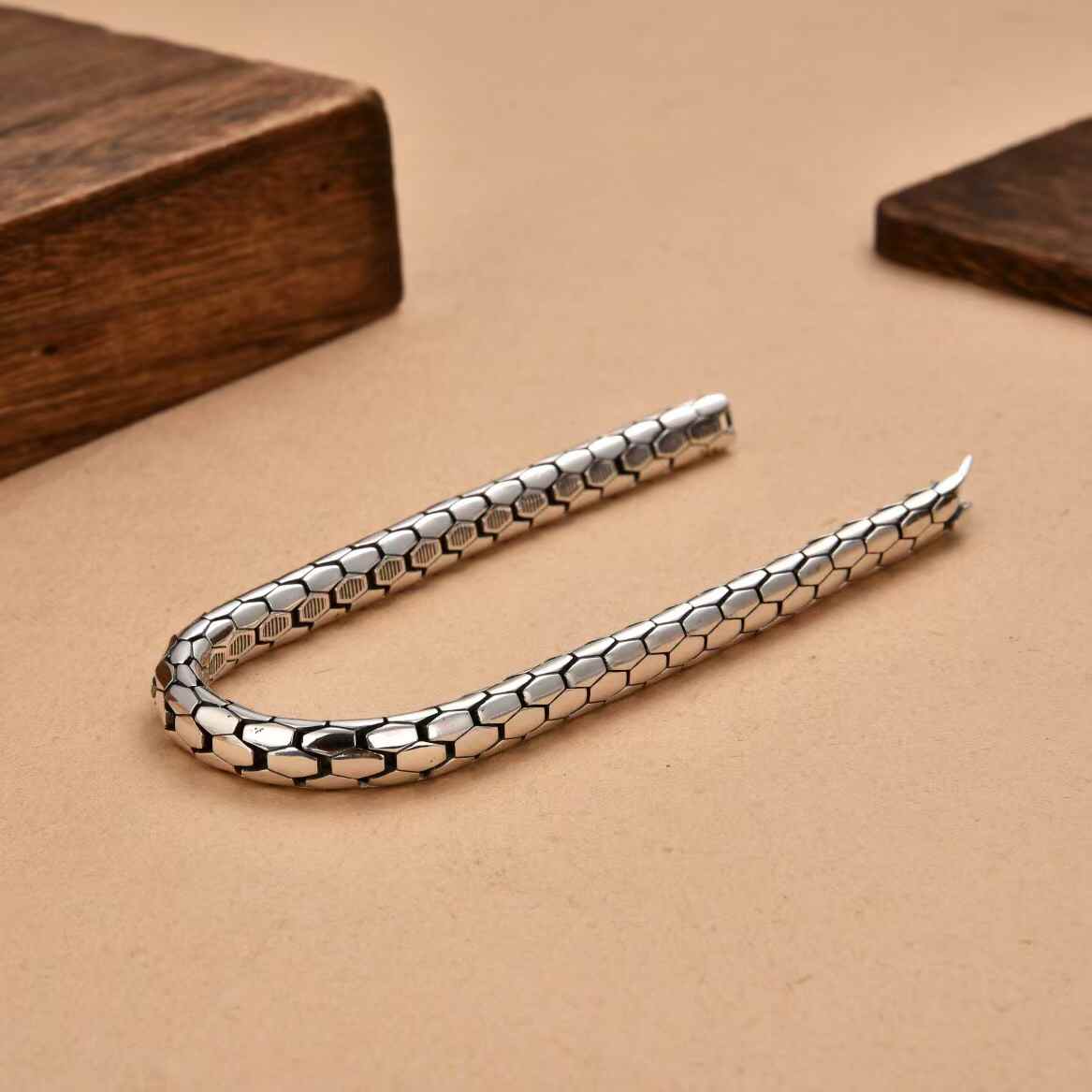 Drakon - Handcrafted Silver Bracelet