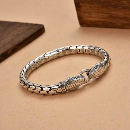 Hydra - Handcrafted Silver Bracelet