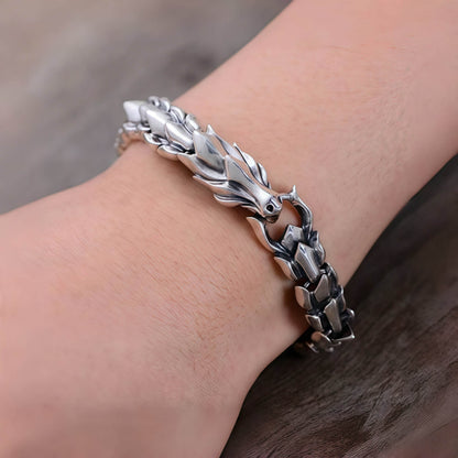 Kaedor - Dragon Clasp Silver Bracelet