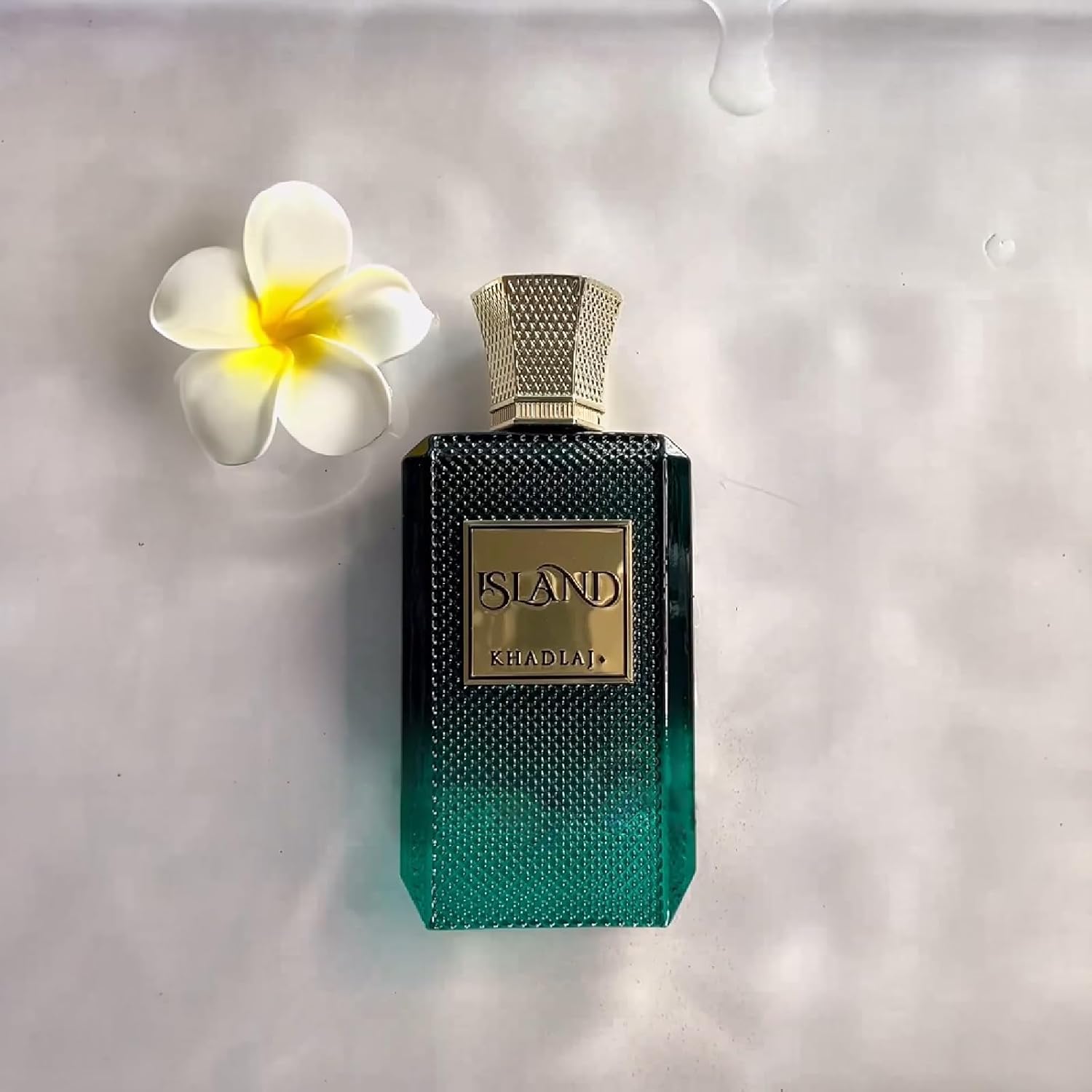 Meesue Khadlaj Island Extrait de Parfum featuring Bergamot, Jasmine & Amber