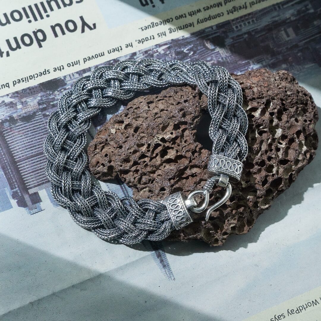 Lucent - Foxtail Braided Bracelet