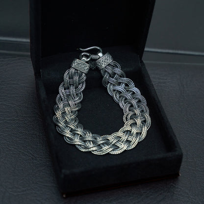 Lucent - Foxtail Braided Bracelet