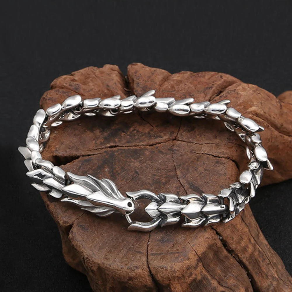 Kaedor - Dragon Clasp Silver Bracelet
