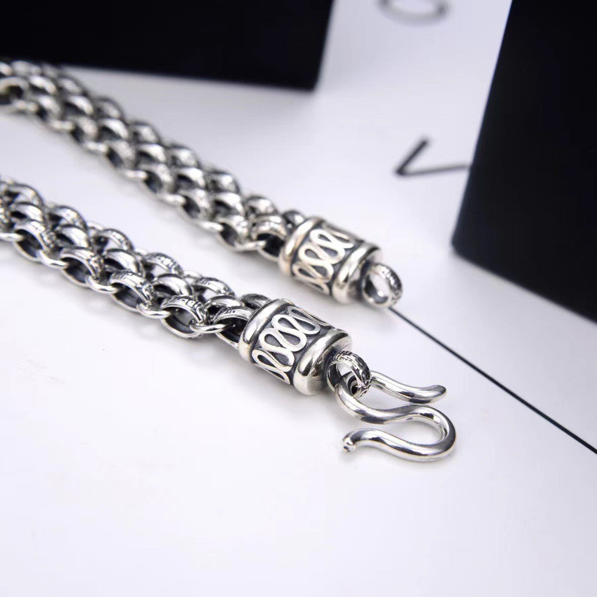 Oshira - Solid Silver Bracelet