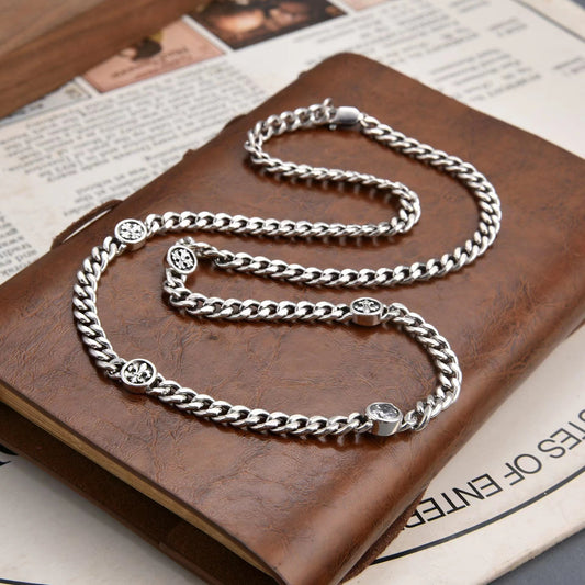 Qing- Silver Anchor Necklace